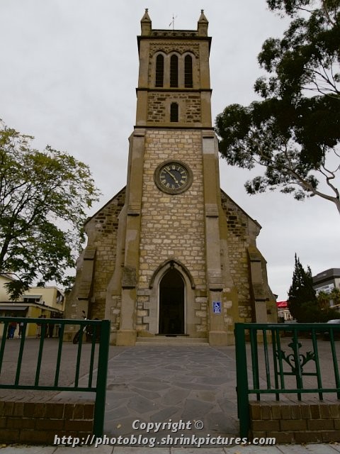 Open gate, Open Door